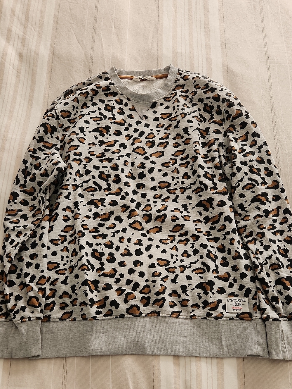 H&M Leopard Print Crewneck Sweatshirt